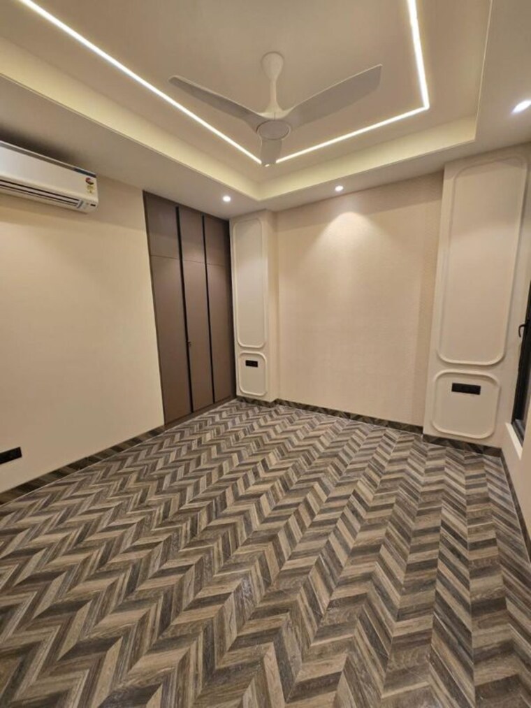 Bedroom, dlf-city-gurgaon 4 Bedroom 4500 Sq.Ft. Builder Floor In Sector 27 Gurgaon 10006107
