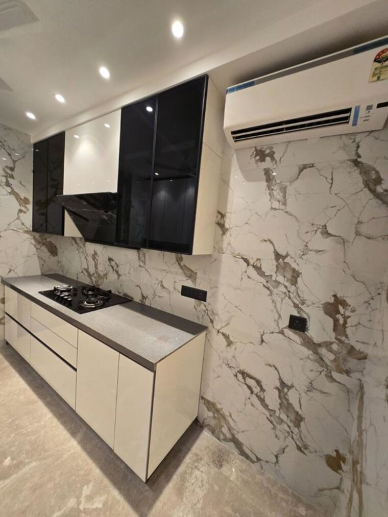 Kitchen, dlf-city-gurgaon 4 Bedroom 4500 Sq.Ft. Builder Floor In Sector 27 Gurgaon 10006107