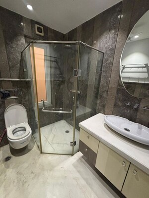 Bathroom in 3 BHK Builder Floor at Safdarjung Enclave – for Rent