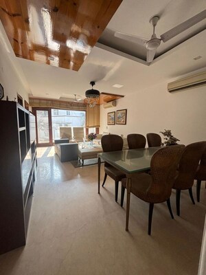 3 BHK Builder Floor For Rent in Safdarjung Enclave