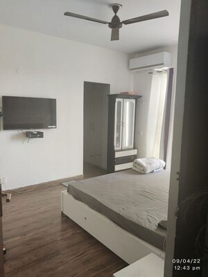 Room in 3.5 BHK Apartment at Puri The Pranayam, Sector 82 – for Sale