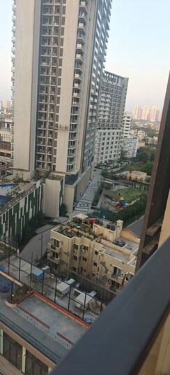 3.5 BHK + Servant Room Apartment For Sale in M3M Heights
