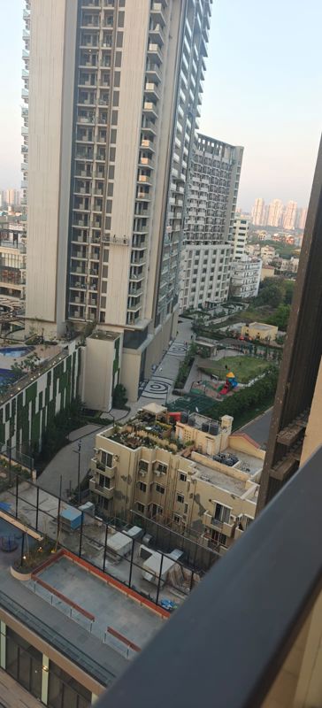 3.5 BHK + Servant Room Apartment For Sale in M3M Heights