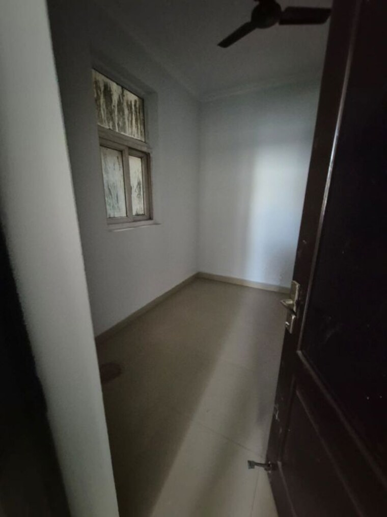 Room, logix-blossom-county 2.5 Bedroom 1202 Sq.Ft. Apartment In Sector 137 Noida 10006365