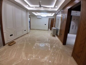 Kitchen in 4 BHK Builder Floor at DLF City Centre, Sector 28 – for Sale