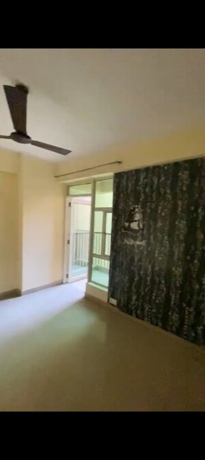 Room in 2 BHK Apartment at Gaur City 2 - 16th Avenue, Sector 16c Greater Noida – for Sale