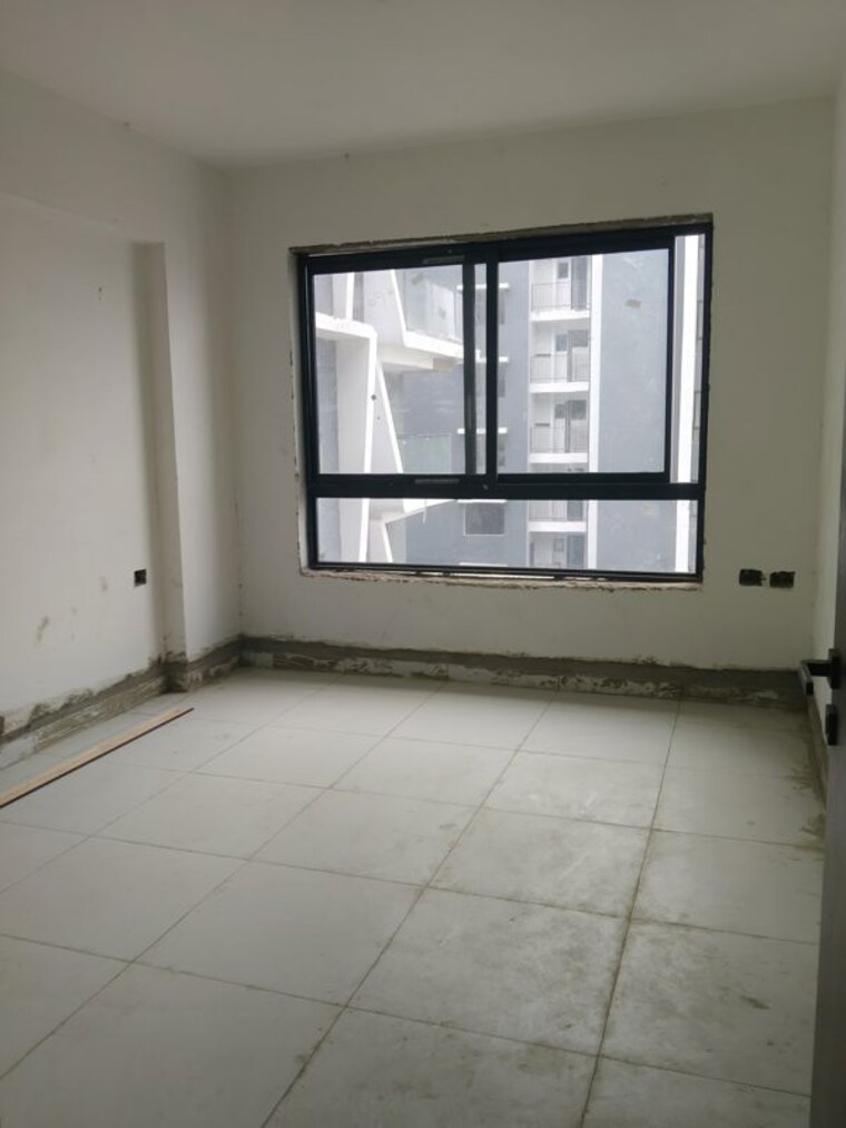 Room, one-oak-natura 2.5 Bedroom 1508 Sq.Ft. Apartment In Sushant Golf City Lucknow 10006427