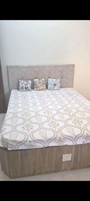 Bedroom in 2 BHK Apartment at Lodha Amara, Kolshet Road – for Rent