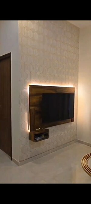 Furnished Amenities in 2 BHK Apartment at Lodha Amara, Kolshet Road – for Rent