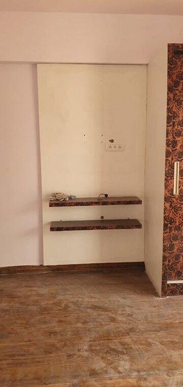 Furnished Amenities in 3.5 BHK Apartment at Puri The Pranayam, Sector 82 – for Sale