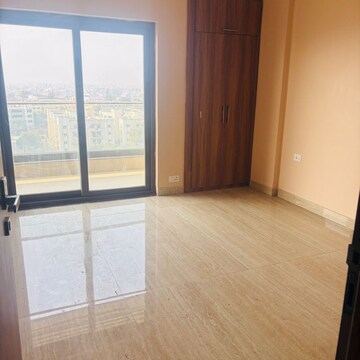 Room in 4 BHK Apartment at Azeagaia Botanica, Vrindavan Yojna – for Sale