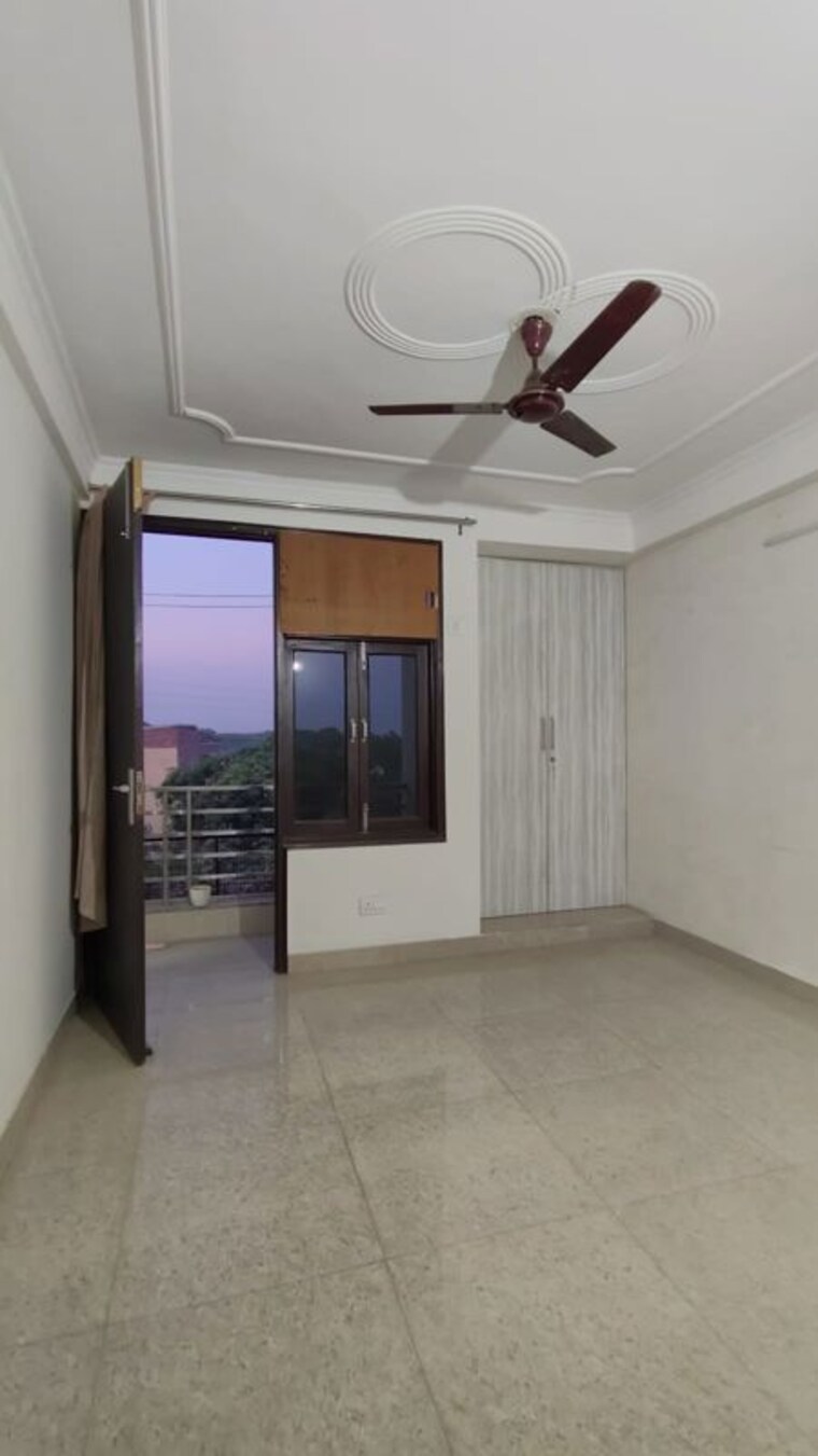 Room, saket 2 Bedroom 1000 Sq.Ft. Apartment In Saket Delhi 10006522