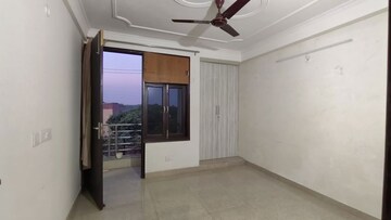 Room in 2 BHK Apartment at Saket – for Rent
