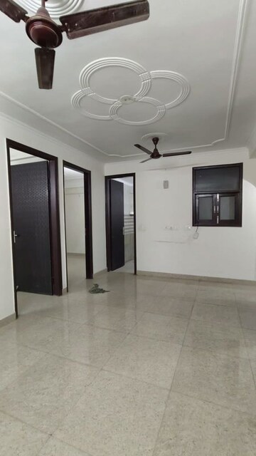 Room in 2 BHK Apartment at Saket – for Rent