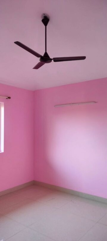 Room in 2 BHK Apartment at Milroc Colina, Goa Velha – for Rent