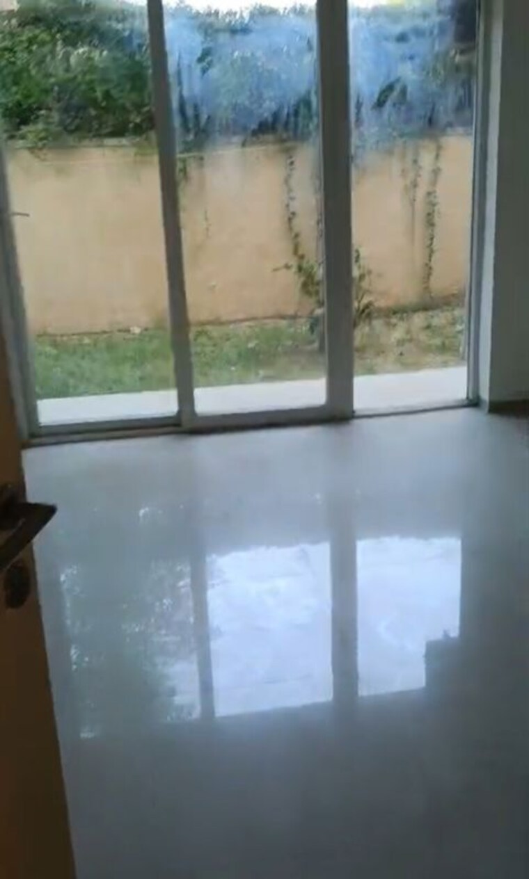 Room, emaar-mgf-emerald-hills 4 Bedroom 3150 Sq.Ft. Apartment In Sector 65 Gurgaon 10006525