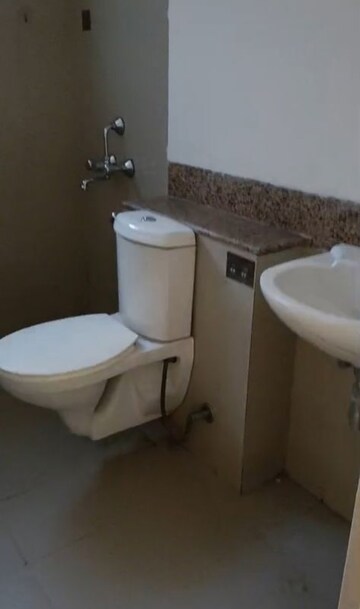 Bathroom in 4 BHK Apartment at Emaar MGF Emerald Hills, Sector 65 – for Rent