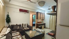 3 BHK Apartment For Rent in Paramount Floraville