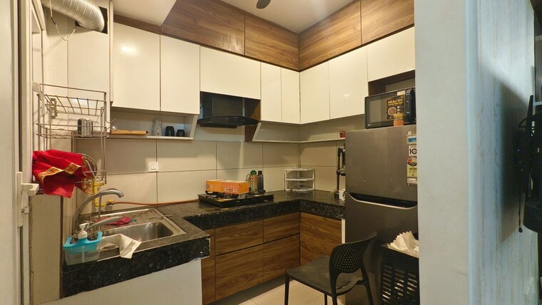 Kitchen, paramount-floraville 3 Bedroom 1425 Sq.Ft. Apartment In Sector 137 Noida 10006526