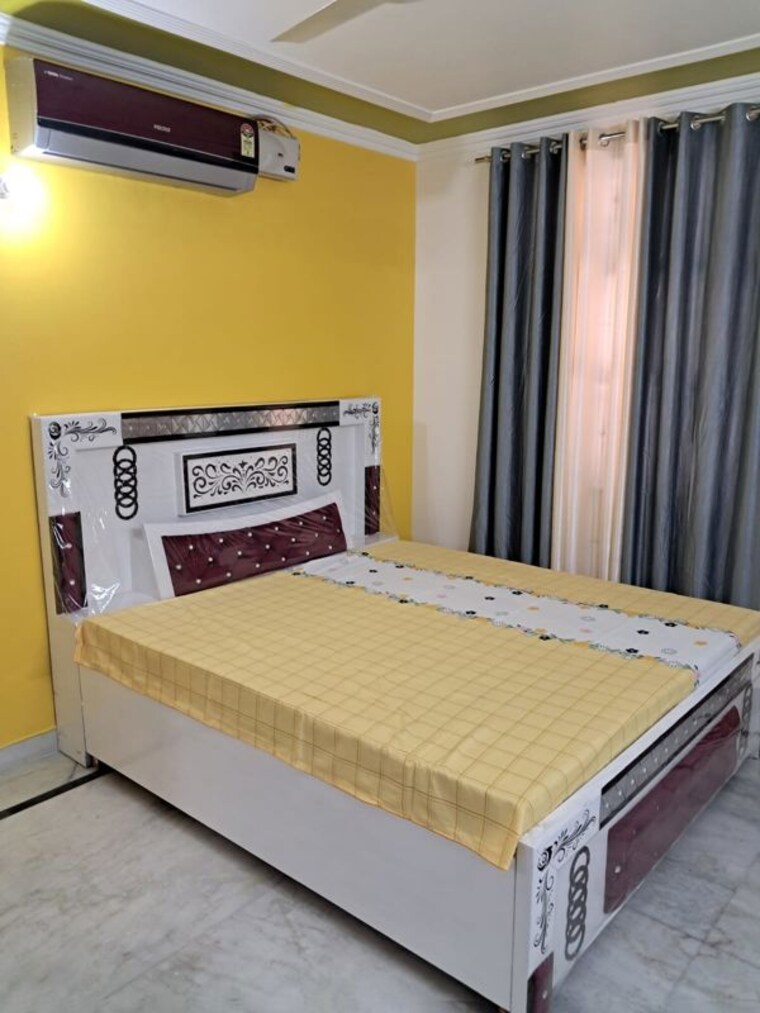 Bedroom, paryavaran complex 2 Bedroom 1000 Sq.Ft. Builder Floor In Paryavaran Complex Delhi 10006607