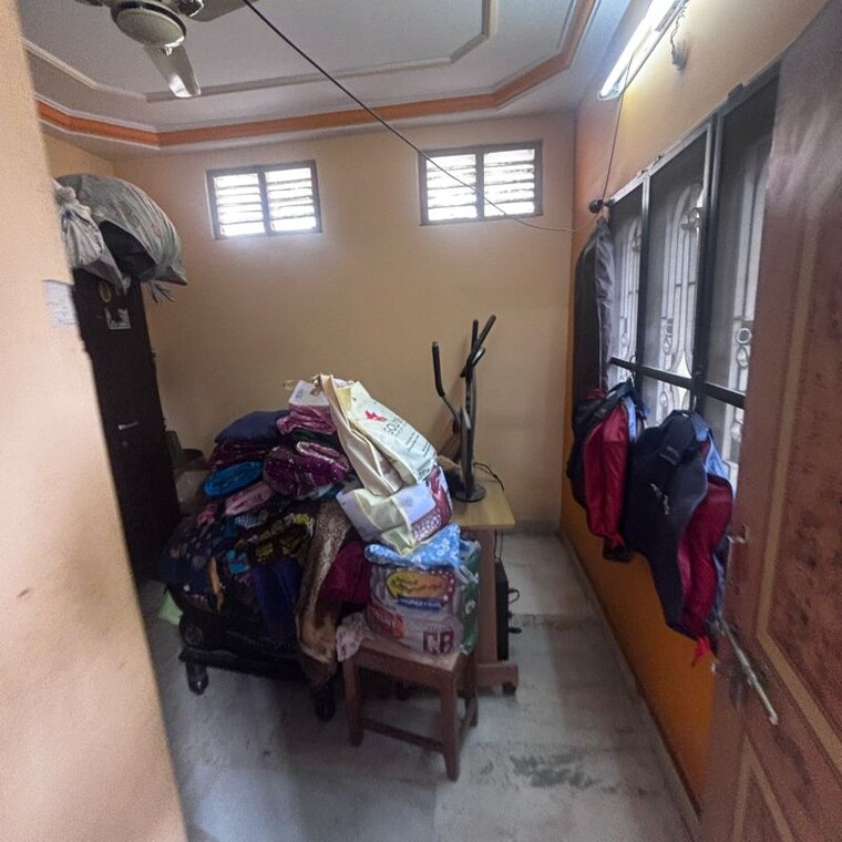  Parking, kedareswar pet 6+ Bedroom 160 Sq.Yd. Independent House In Kedareswar Pet Vijayawada 10006682