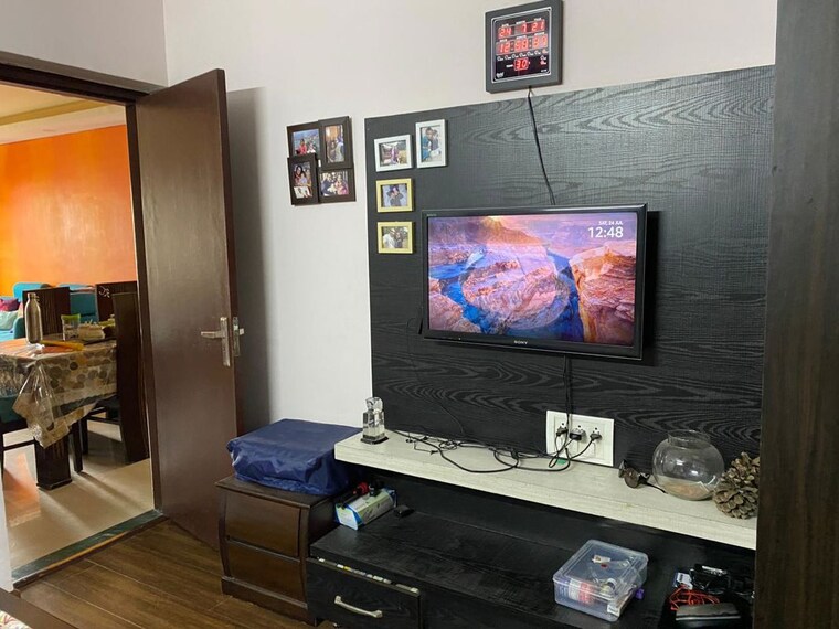 Bedroom, shiv-sai-ozone-park 3.5 Bedroom 1709 Sq.Ft. Builder Floor In Sector 86 Faridabad 10006626