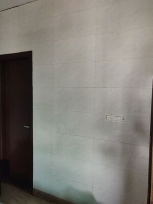 Room in 3.5 BHK Builder Floor at Shiv Sai Ozone Park, Sector 86 – for Sale