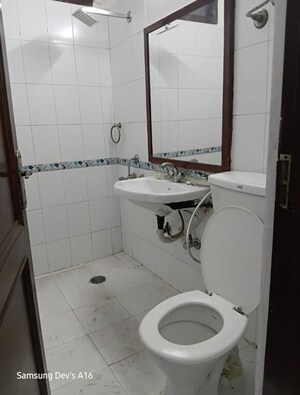 Bathroom in 1 BHK Builder Floor at Malviya Nagar – for Rent