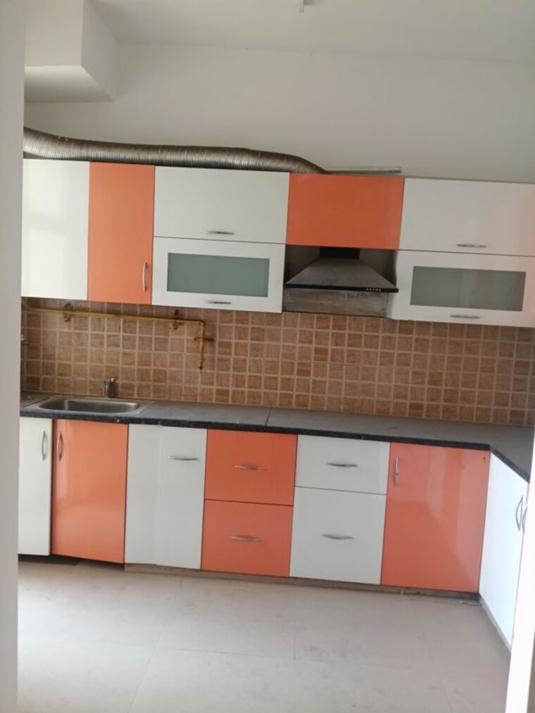 Kitchen, mahagun-mywoods 3 Bedroom 1370 Sq.Ft. Apartment In Sector 16c Greater Noida Greater Noida 10006758
