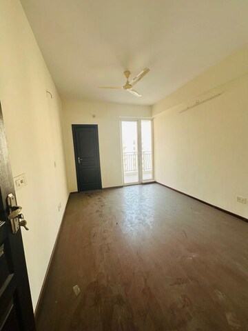 Room in 3 BHK Apartment at 3C Orris Greenopolis, Sector 89 – for Rent