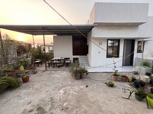  Office Space – Exterior View View at Telibandha - for Rent