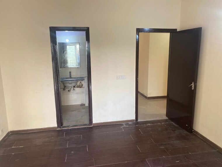 Room, bptp-park-grandeura 3.5 Bedroom 2032 Sq.Ft. Apartment In Sector 82 Faridabad 10006884