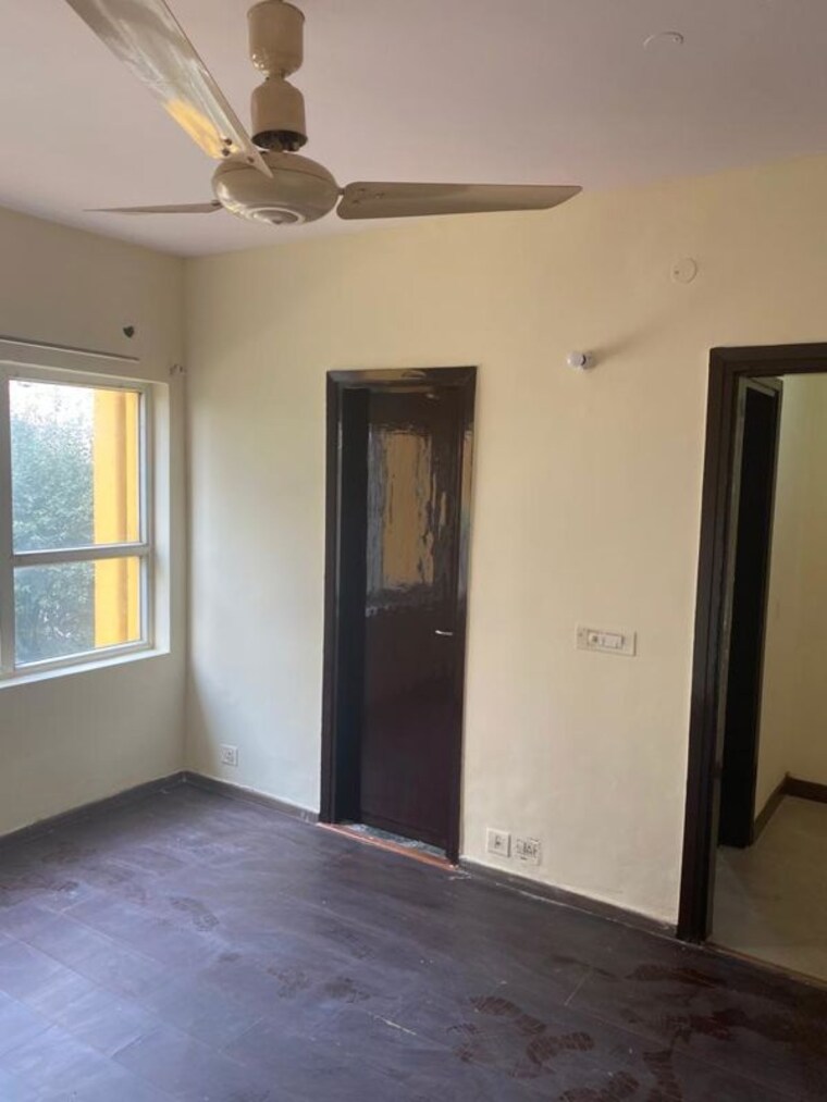Room, bptp-park-grandeura 3.5 Bedroom 2032 Sq.Ft. Apartment In Sector 82 Faridabad 10006884