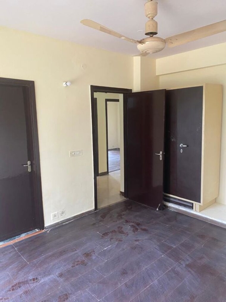 Room, bptp-park-grandeura 3.5 Bedroom 2032 Sq.Ft. Apartment In Sector 82 Faridabad 10006884