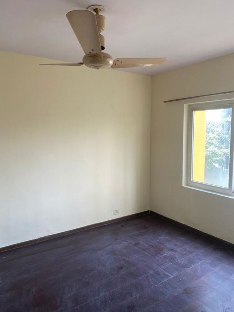Room, bptp-park-grandeura 3.5 Bedroom 2032 Sq.Ft. Apartment In Sector 82 Faridabad 10006884