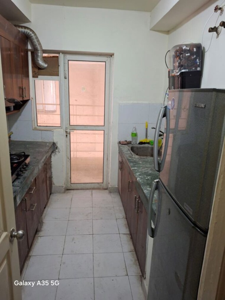 Balcony, paras-tierea 3 Bedroom 1660 Sq.Ft. Apartment In Sector 137 Noida 10007055