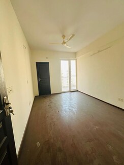 3 BHK + Study Room Apartment For Rent in DLF Gardencity Enclave