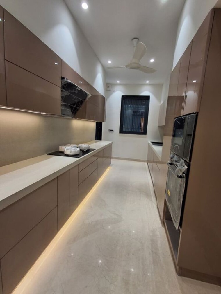 Kitchen, south city 1 4 Bedroom 3240 Sq.Ft. Builder Floor In South City 1 Gurgaon 10007036
