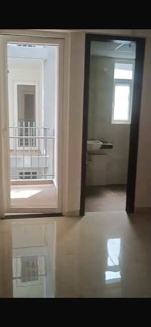 Room in 3.5 BHK Builder Floor at Smart World Gems, Sector 89 – for Rent