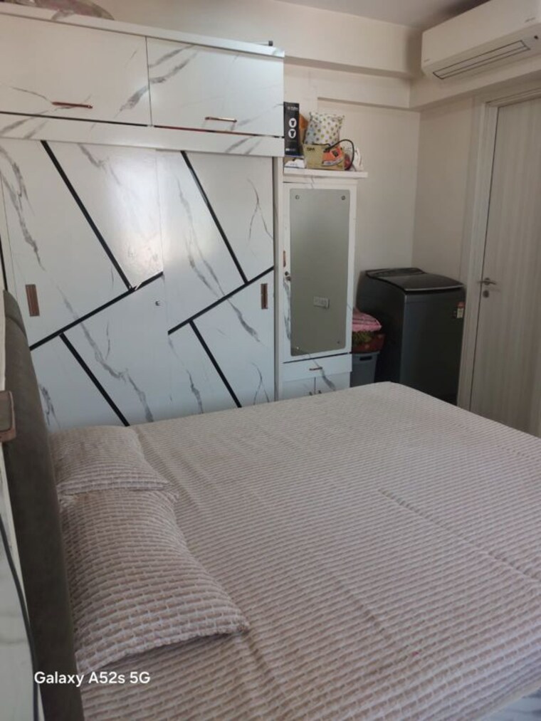 Bedroom, concrete-sai-samast 2 Bedroom 942 Sq.Ft. Apartment In Chembur Mumbai 10007045