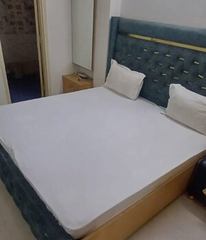 2 BHK Builder Floor For Rent in Sector 27