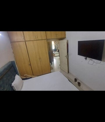 Bedroom in 2 BHK Builder Floor at Sector 27 – for Rent