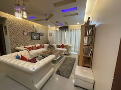 4 BHK + Pooja Room,Servant Room Apartment For Sale in BPTP Park Grandeura