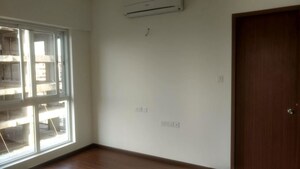Room in 2 BHK Apartment at Paranjape Yuthika Apartment, Bavdhan – for Rent