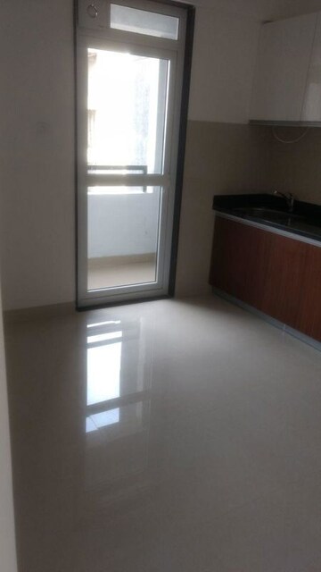 Room in 2 BHK Apartment at Paranjape Yuthika Apartment, Bavdhan – for Rent