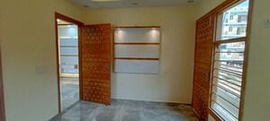 Room in 3 BHK Builder Floor at RPS Palm Drive, Sector 88 – for Sale