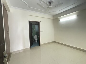 Room in 2 BHK Builder Floor at Saket – for Rent