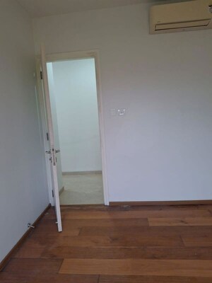 Room in 1 BHK Apartment at Godrej The Trees, Vikhroli East – for Sale