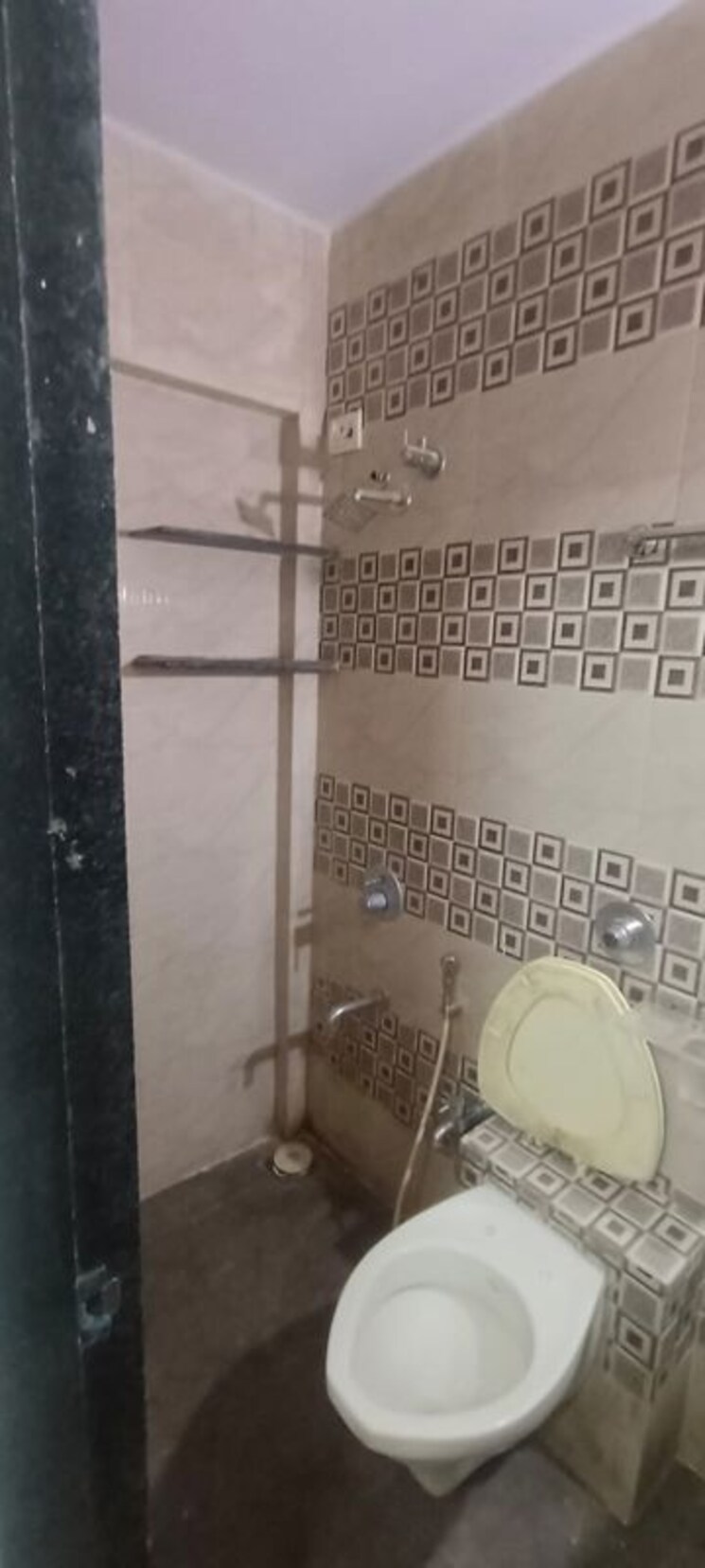 Bathroom, anko-darshan-apartment 1 Bedroom 400 Sq.Ft. Apartment In Kandivali West Mumbai 10006385