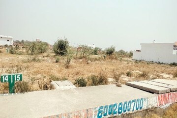 Plot Area in  Plot at Sector 25 Yamuna Expressway – for Sale